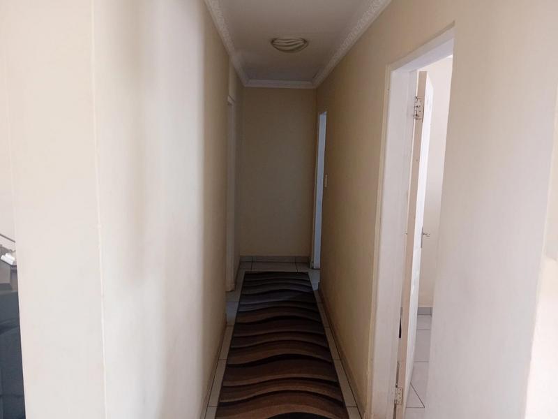 2 Bedroom Property for Sale in Olievenhoutbosch Gauteng