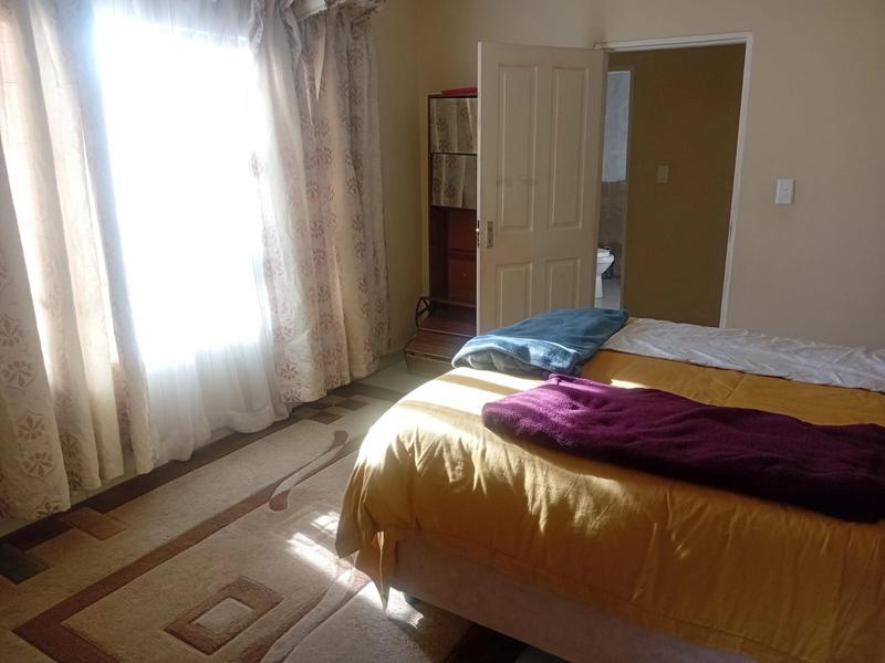 2 Bedroom Property for Sale in Olievenhoutbosch Gauteng