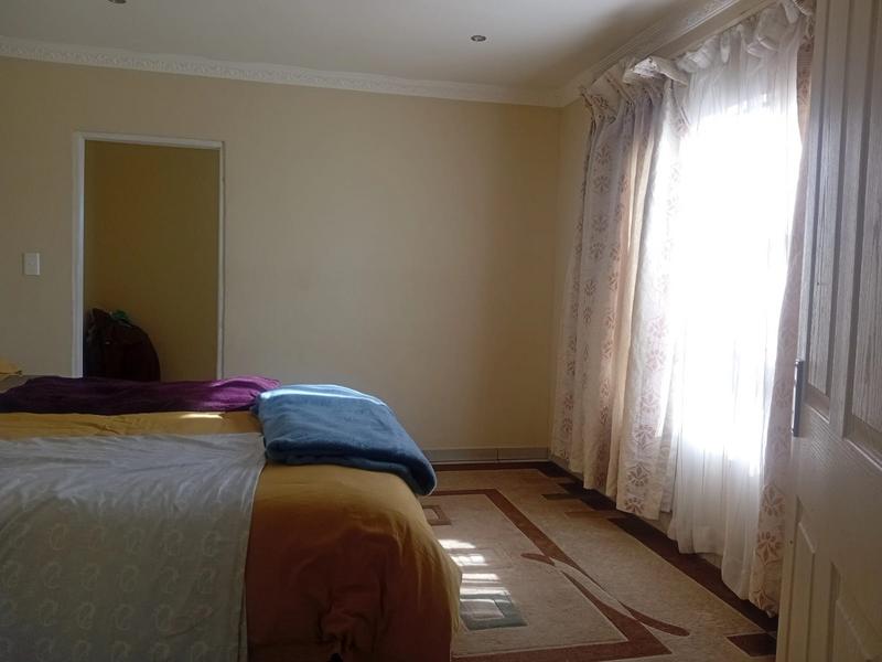 2 Bedroom Property for Sale in Olievenhoutbosch Gauteng