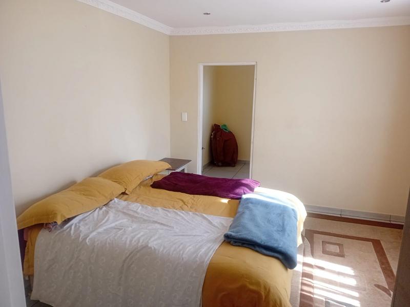 2 Bedroom Property for Sale in Olievenhoutbosch Gauteng