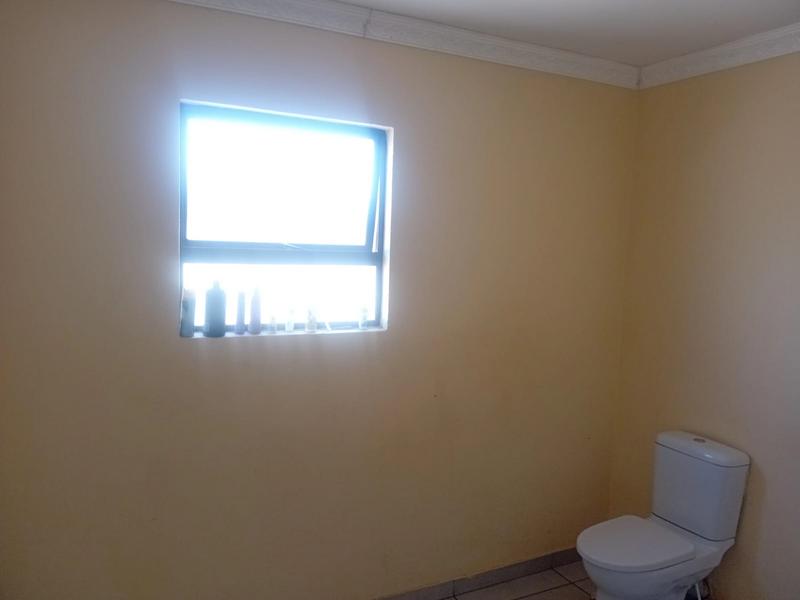 2 Bedroom Property for Sale in Olievenhoutbosch Gauteng
