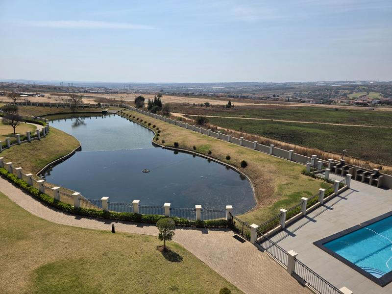To Let 3 Bedroom Property for Rent in Blue Hills Gauteng