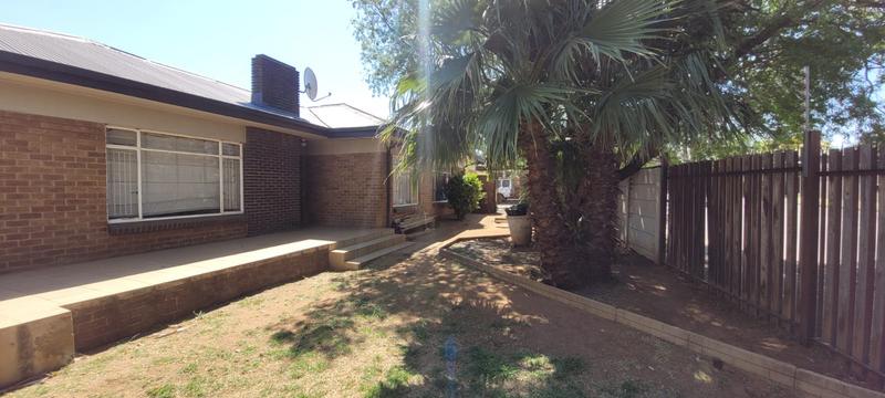 3 Bedroom Property for Sale in Florentia Gauteng
