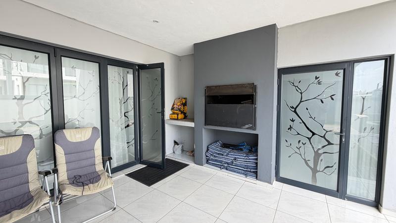5 Bedroom Property for Sale in Six Fountains Residential Estate Gauteng