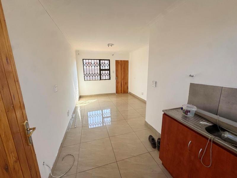 2 Bedroom Property for Sale in Mohlakeng Gauteng