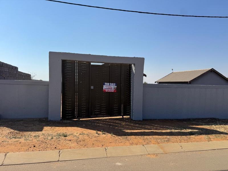 2 Bedroom Property for Sale in Mohlakeng Gauteng