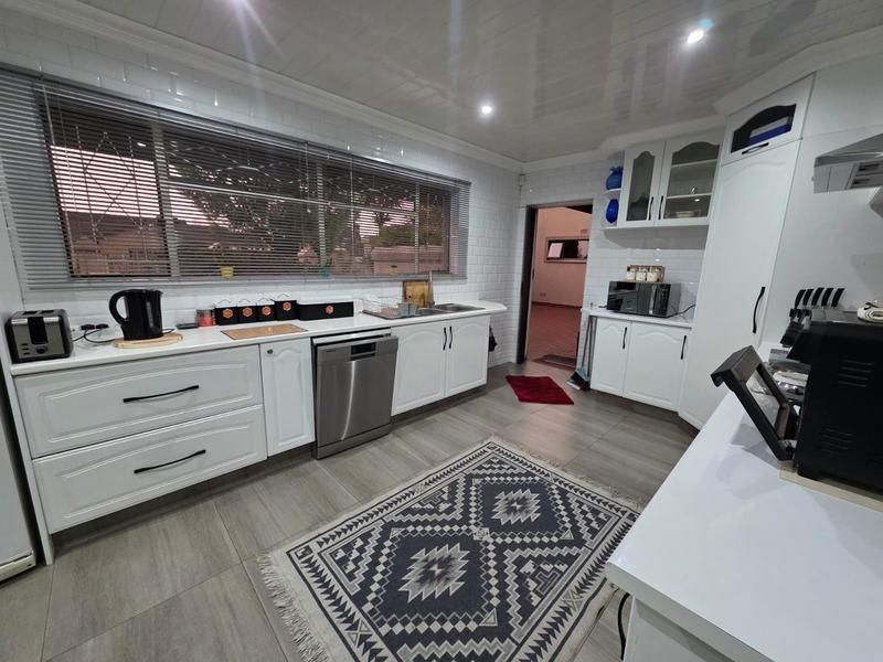 4 Bedroom Property for Sale in Arcon Park Gauteng
