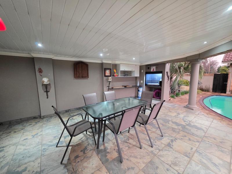 4 Bedroom Property for Sale in Arcon Park Gauteng