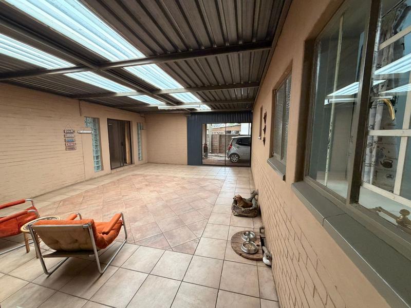 4 Bedroom Property for Sale in Three Rivers Gauteng