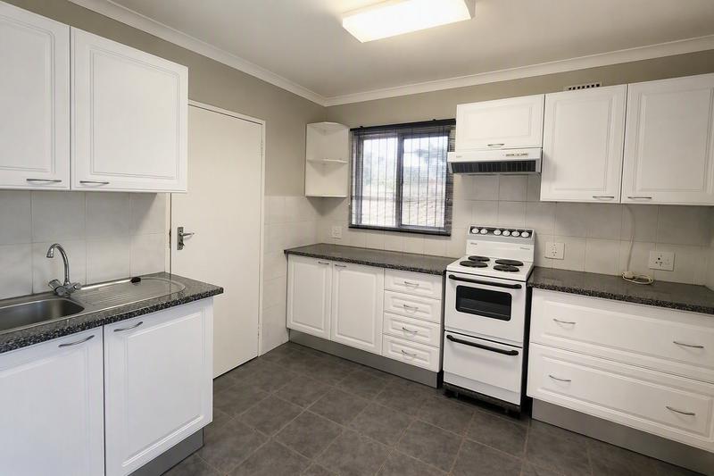 1 Bedroom Property for Sale in Weltevreden Park Gauteng