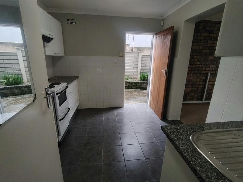 1 Bedroom Property for Sale in Weltevreden Park Gauteng