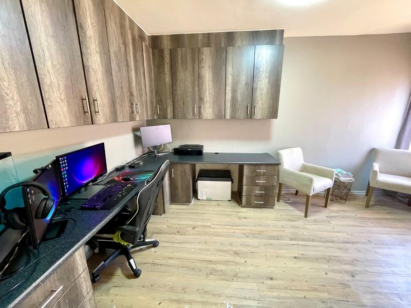3 Bedroom Property for Sale in Noordheuwel Gauteng