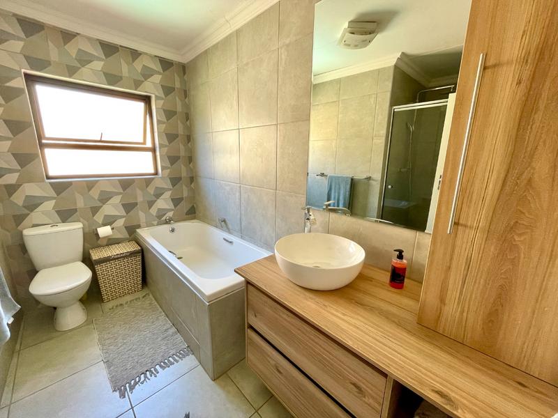 3 Bedroom Property for Sale in Noordheuwel Gauteng