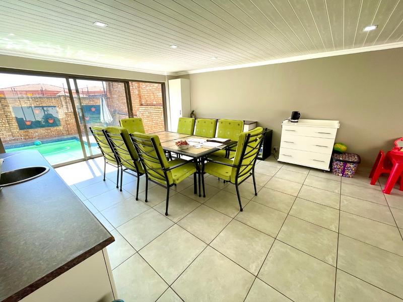 3 Bedroom Property for Sale in Noordheuwel Gauteng