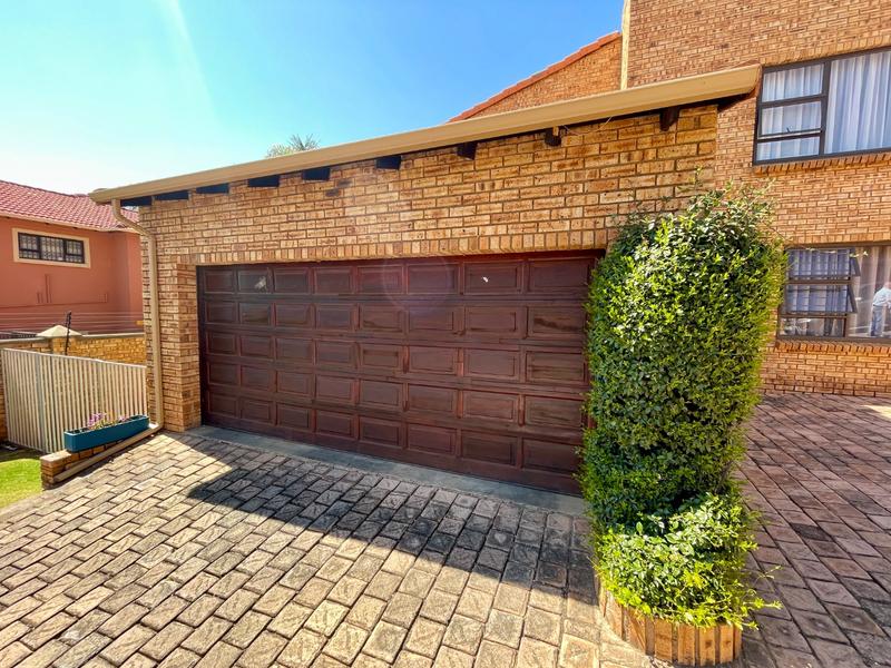 3 Bedroom Property for Sale in Noordheuwel Gauteng