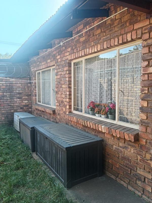 2 Bedroom Property for Sale in Pretoria Gardens Gauteng