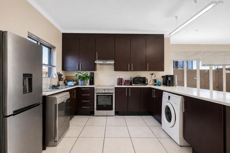 To Let 3 Bedroom Property for Rent in Craighall Park Gauteng
