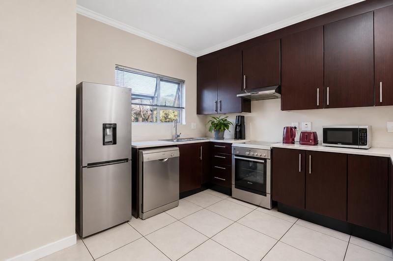 To Let 3 Bedroom Property for Rent in Craighall Park Gauteng