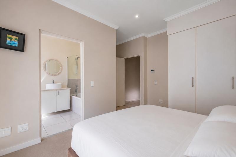 To Let 3 Bedroom Property for Rent in Craighall Park Gauteng