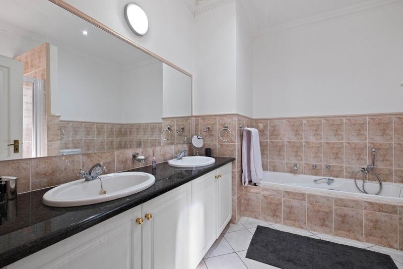 2 Bedroom Property for Sale in Hyde Park Gauteng