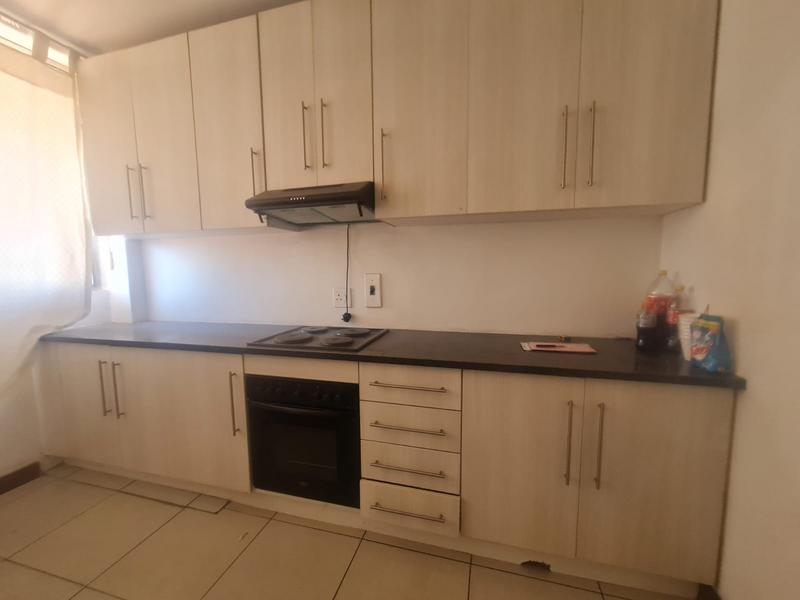 2 Bedroom Property for Sale in Germiston South Gauteng
