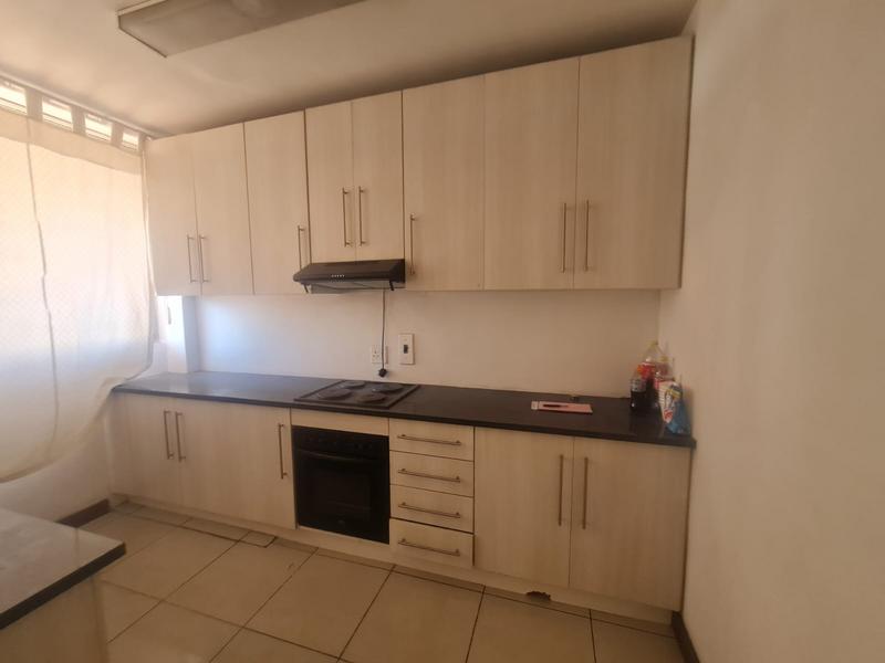 2 Bedroom Property for Sale in Germiston South Gauteng