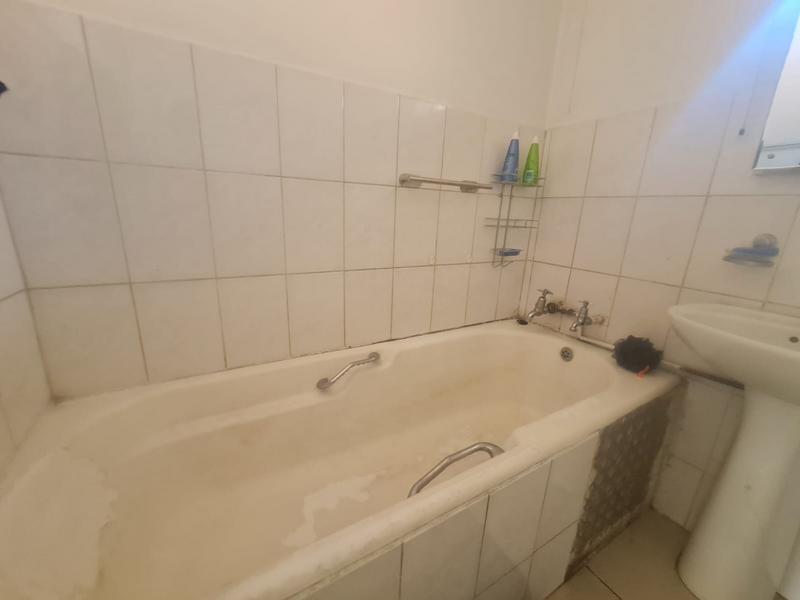 2 Bedroom Property for Sale in Germiston South Gauteng