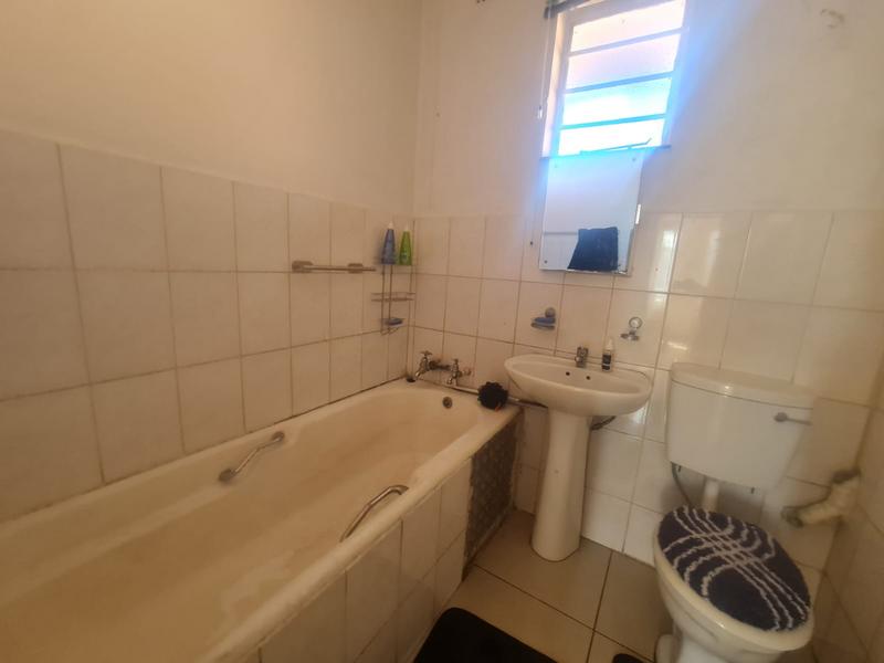 2 Bedroom Property for Sale in Germiston South Gauteng