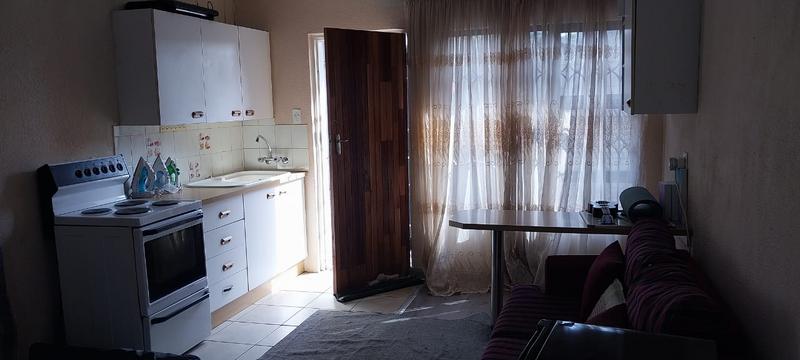 To Let 1 Bedroom Property for Rent in Beyers Park Gauteng