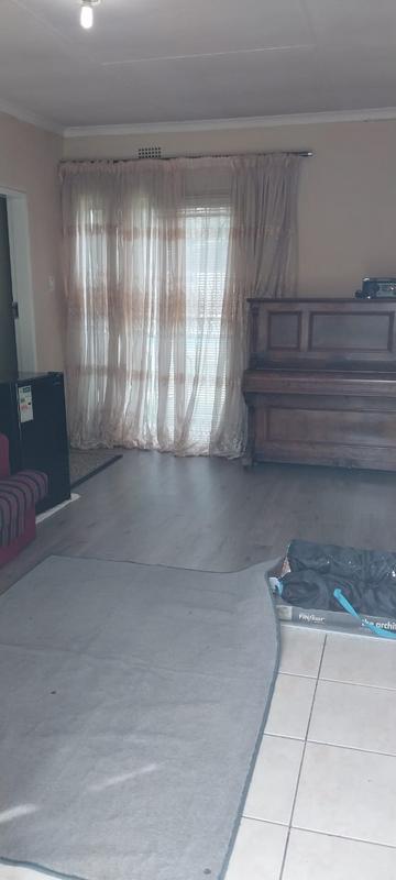 To Let 1 Bedroom Property for Rent in Beyers Park Gauteng