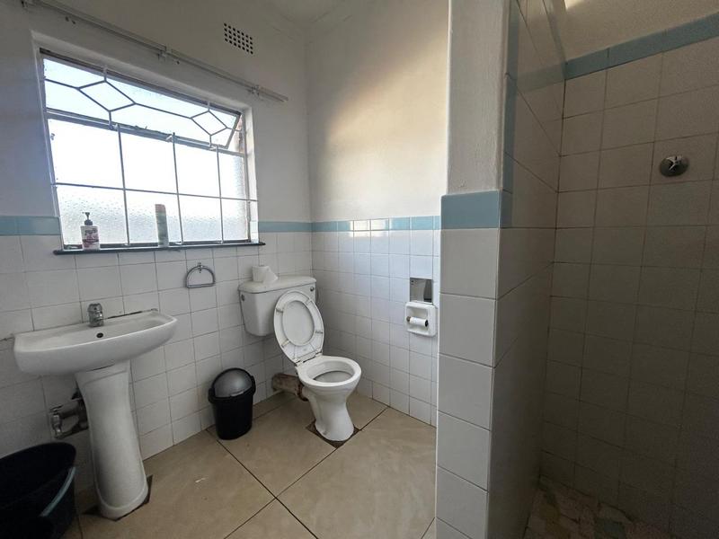 4 Bedroom Property for Sale in Klippoortje Gauteng