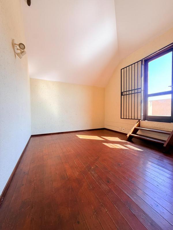 2 Bedroom Property for Sale in Sunninghill Gauteng