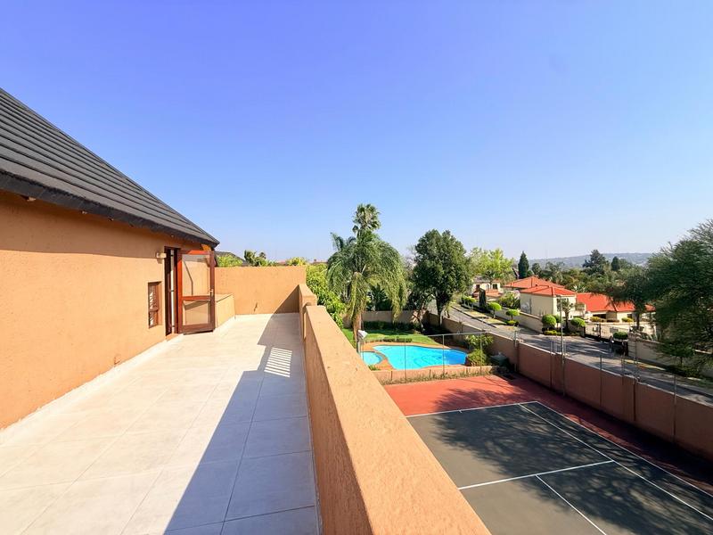 2 Bedroom Property for Sale in Sunninghill Gauteng