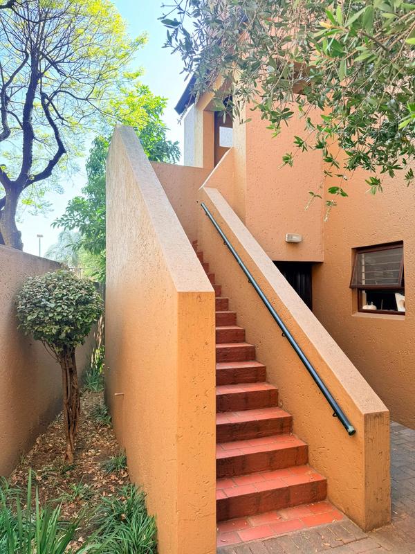 2 Bedroom Property for Sale in Sunninghill Gauteng