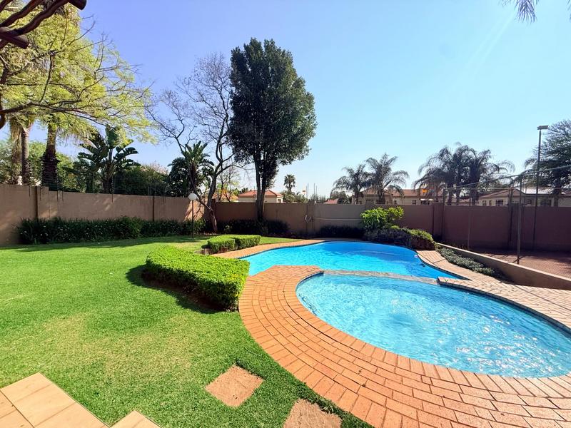 2 Bedroom Property for Sale in Sunninghill Gauteng