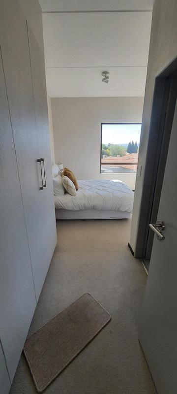 To Let 2 Bedroom Property for Rent in Broadacres Gauteng