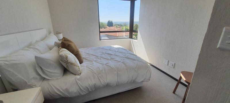 To Let 2 Bedroom Property for Rent in Broadacres Gauteng