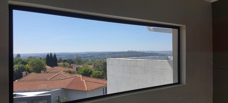 To Let 2 Bedroom Property for Rent in Broadacres Gauteng