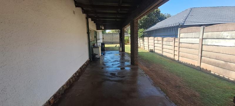 4 Bedroom Property for Sale in Witfield Gauteng