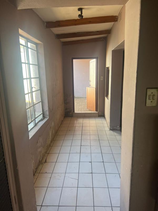 To Let 1 Bedroom Property for Rent in Bezuidenhout Valley Gauteng