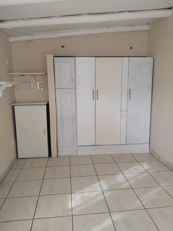 To Let 0 Bedroom Property for Rent in Malvern East Gauteng