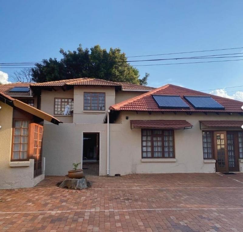 10 Bedroom Property for Sale in Bedfordview Gauteng