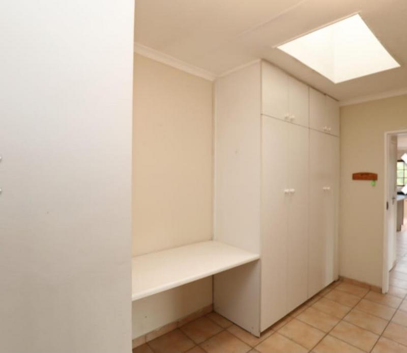 10 Bedroom Property for Sale in Bedfordview Gauteng