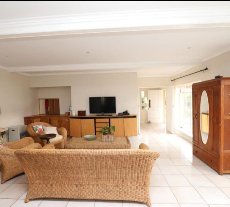 10 Bedroom Property for Sale in Bedfordview Gauteng