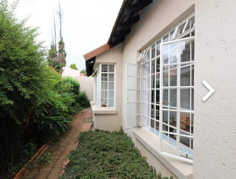 10 Bedroom Property for Sale in Bedfordview Gauteng