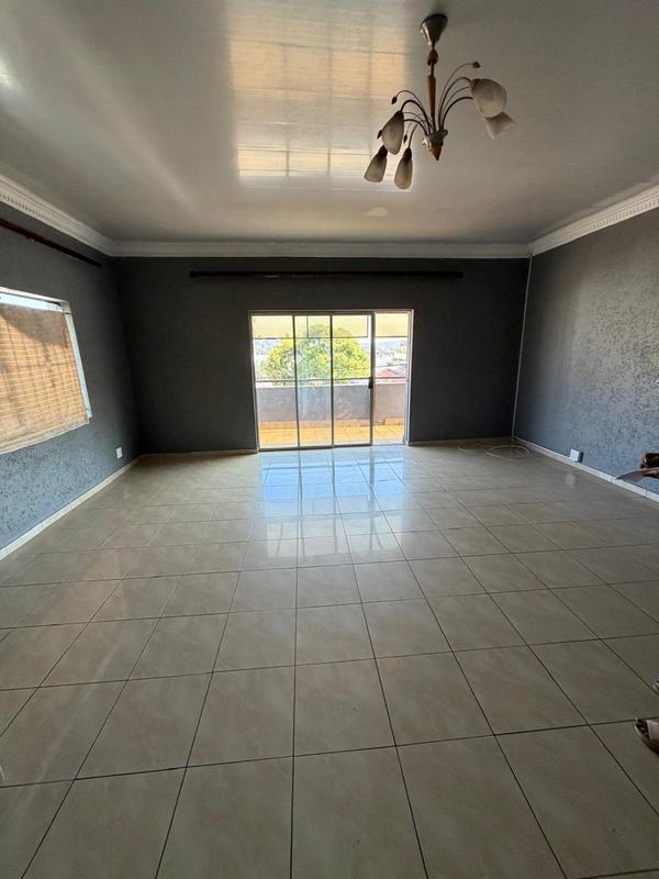 4 Bedroom Property for Sale in Oakdene Gauteng