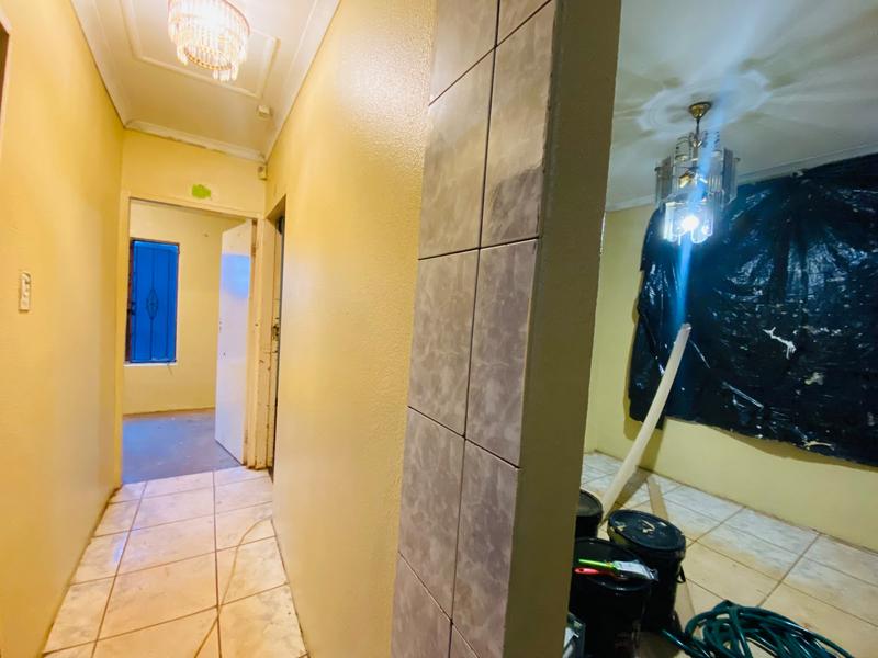 2 Bedroom Property for Sale in Protea Glen Gauteng