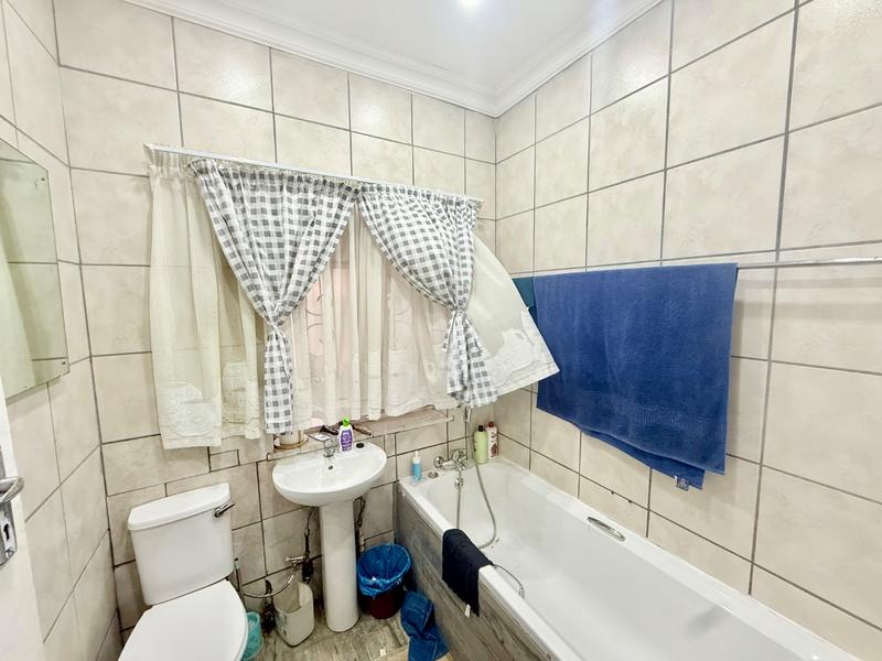 3 Bedroom Property for Sale in Vanderbijlpark CW Gauteng