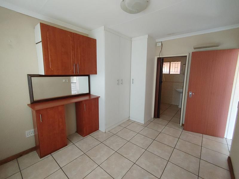To Let 1 Bedroom Property for Rent in Sunair Park Gauteng