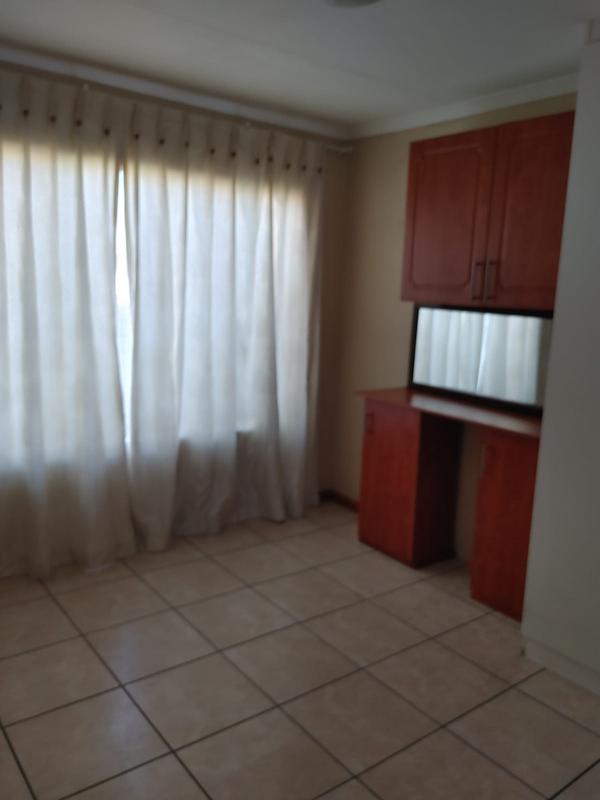 To Let 1 Bedroom Property for Rent in Sunair Park Gauteng
